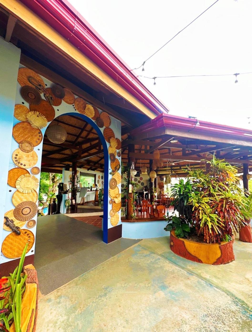 Casa Rosa Inn And Restaurant Тейтей Екстер'єр фото